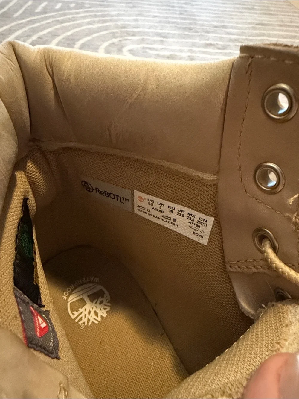 Timberland Tan Nubuck Lace-Up Boots